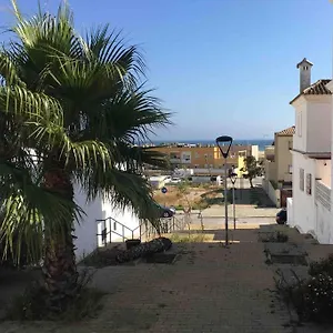 https://vivienda-adosada-a-150m-de-la-playa-patio-wifi.es-andalucia.com